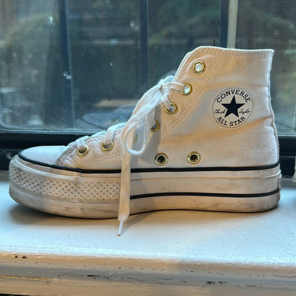 🤍 White high top platform Converse with Gold Grommets - Picture 2 of 12